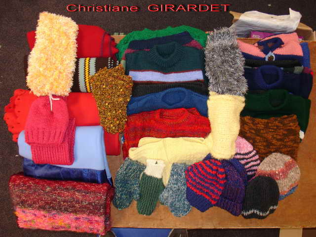 Divers tricotages des tricoteuses Suisses.