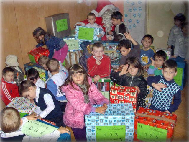  mardi 8 janvier : distribution pour 60 petits de la Gradinatie 12 de Sighetu 