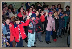 Les enfants Roumains nous attendent<br>(Ecole 39 de Craiova)