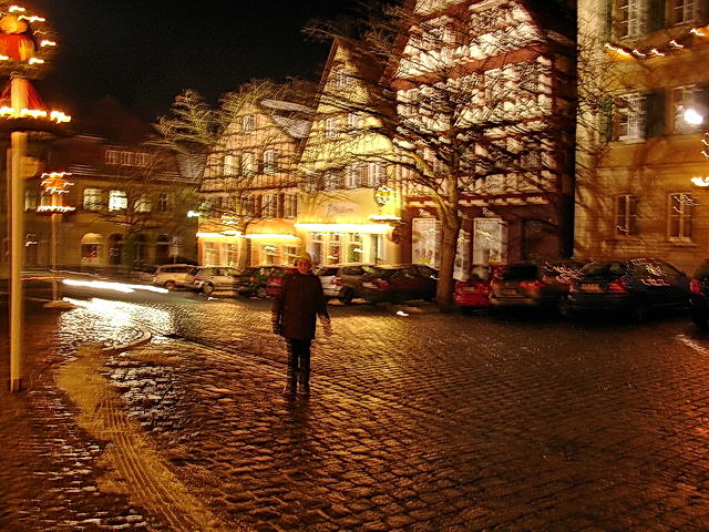 En Allemagne, les petites villes sont trs illumines. Dernier arrt  FEUCHTWANGEN